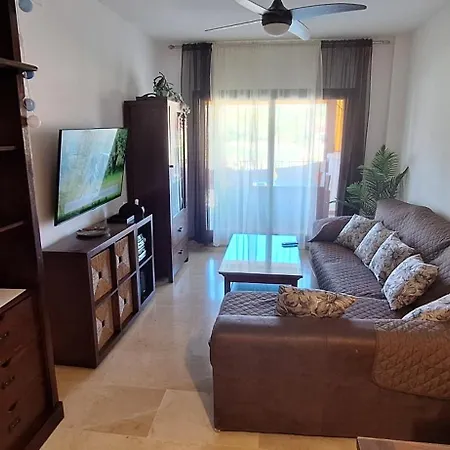 Marina De La Duquesa Apartment